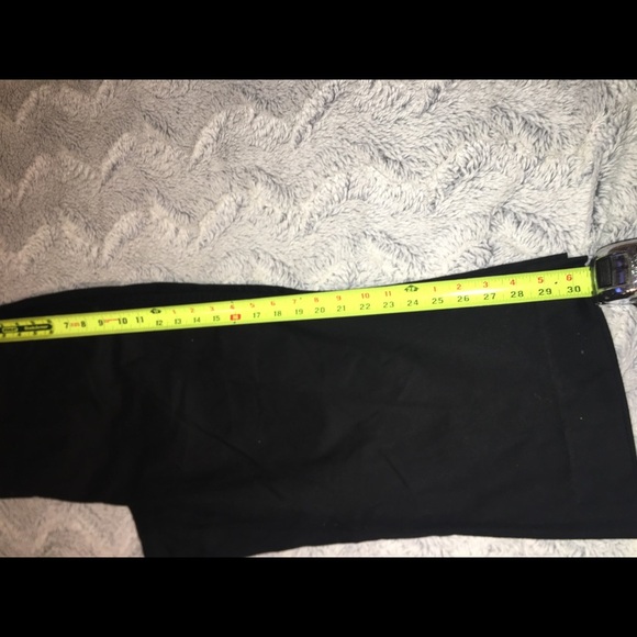 New York & Company Black Cropped Pants - Picture 2 of 5